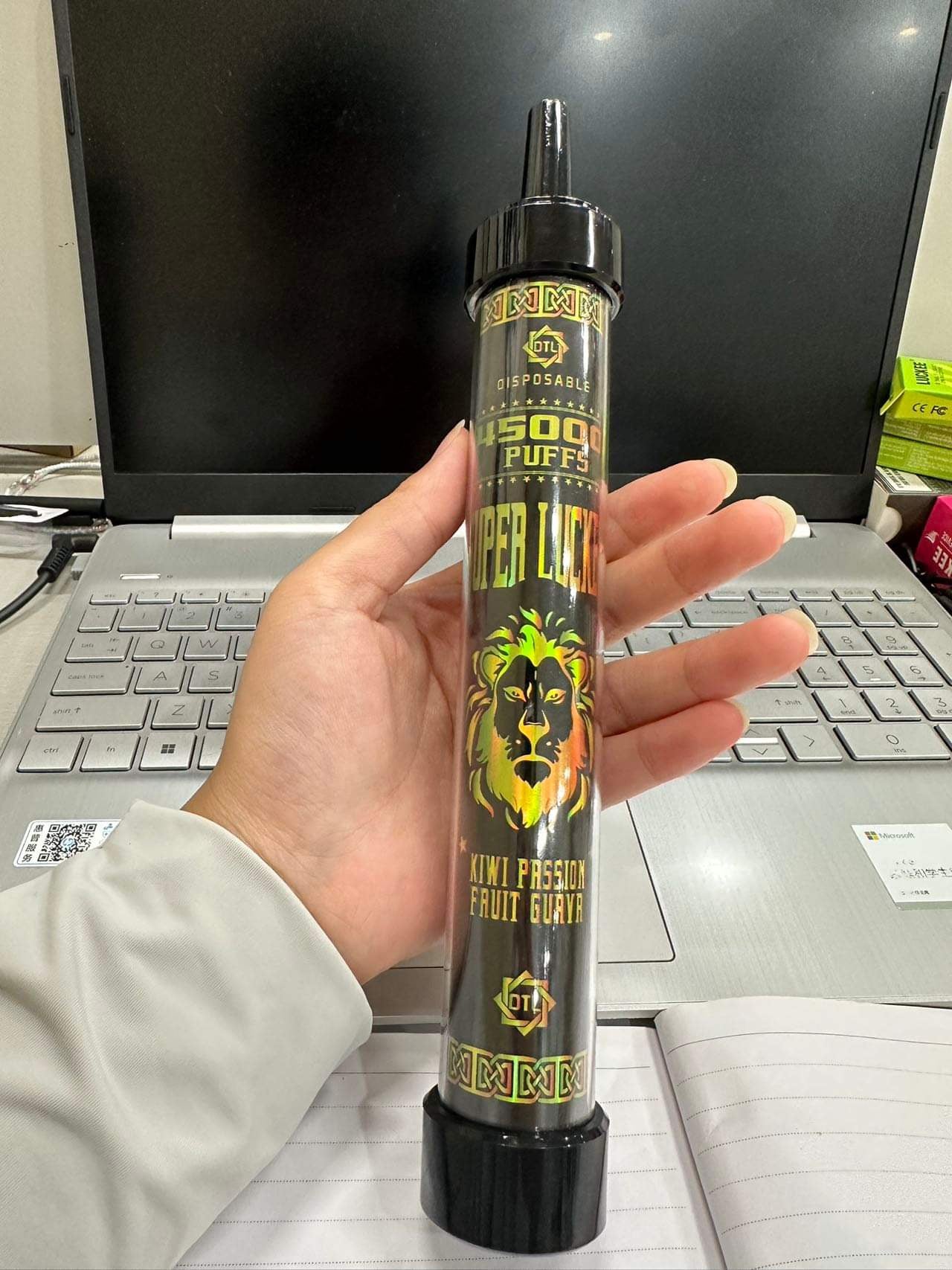 PUFF 45000 Super Luckee - Menthe Glaciale - 2% Nicotine