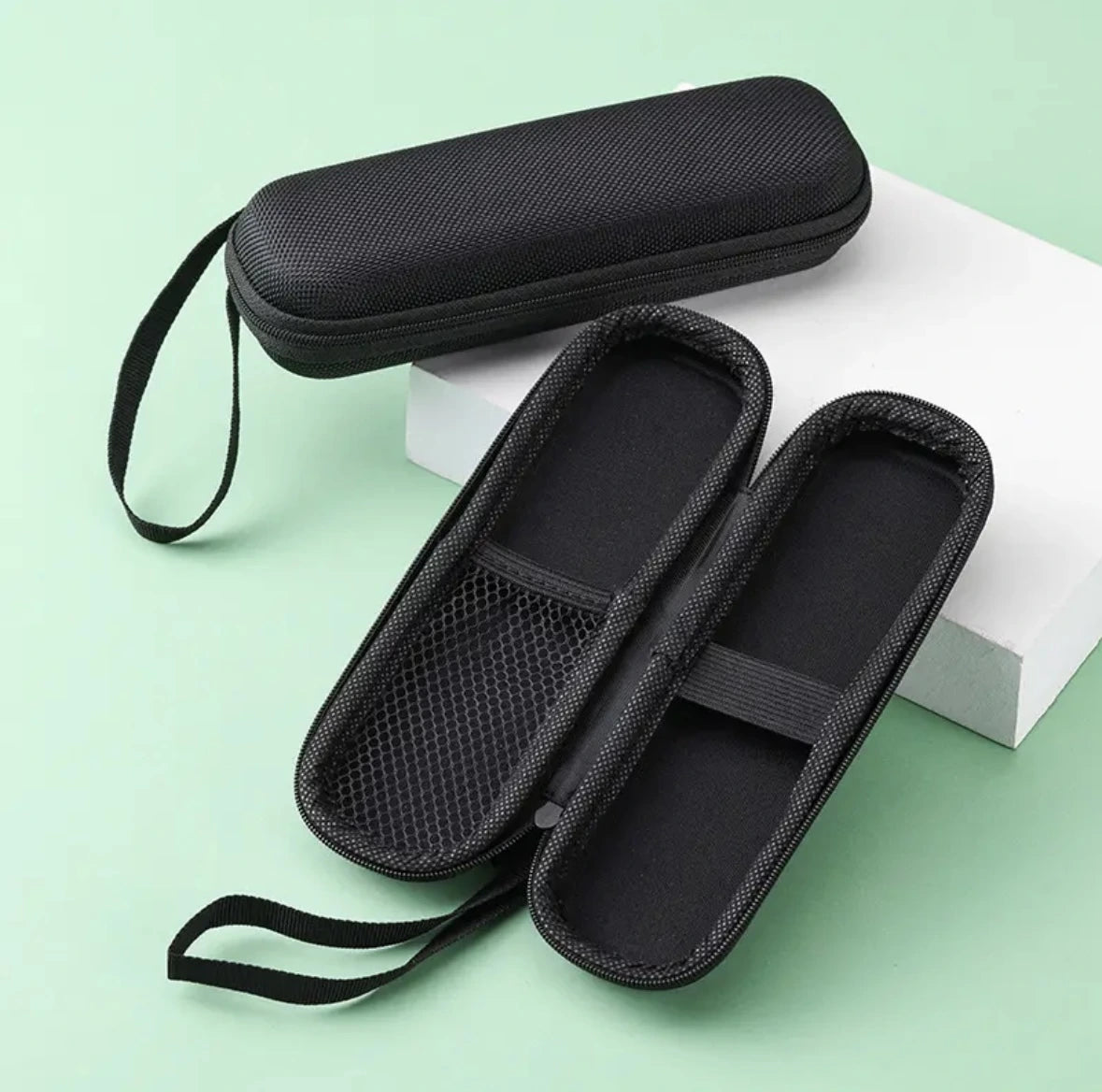 Elegant Case Pouch for Electronic Cigarette - Available in Black and Blue